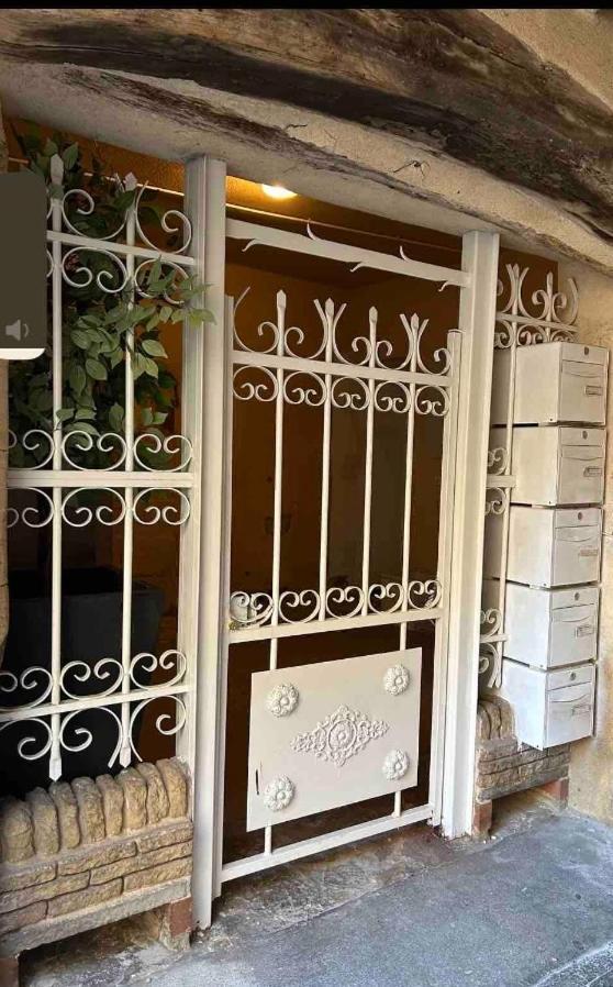 Zen A L Isle Apartment L'Isle-sur-la-Sorgue Bagian luar foto
